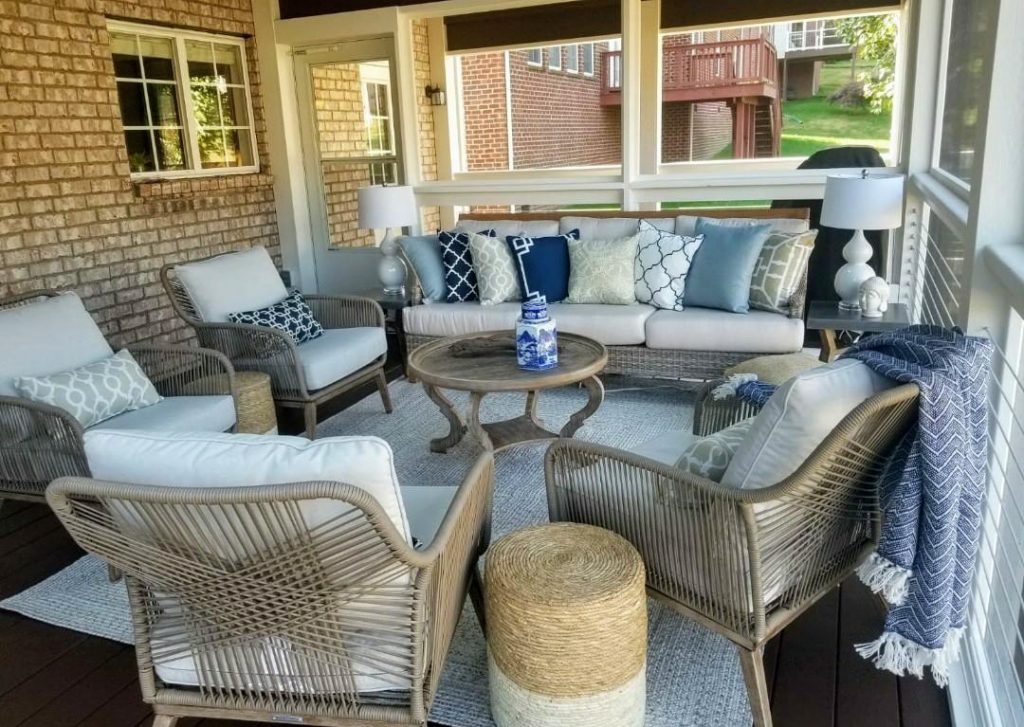 Outdoor Living Space Trends 2024