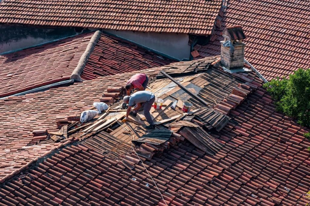 roofing contractor