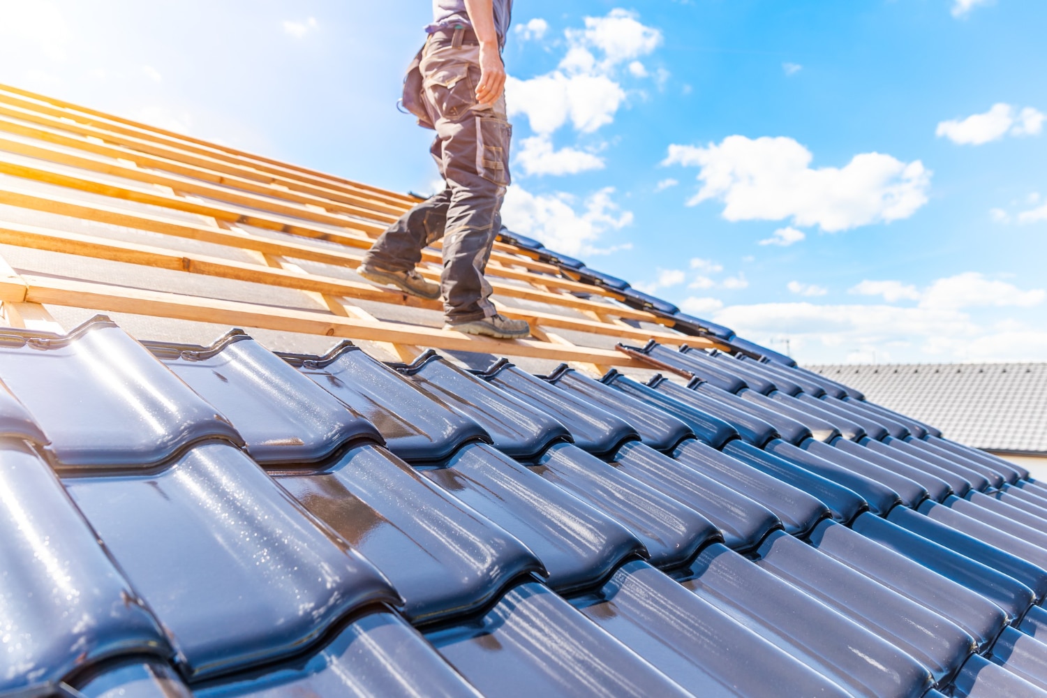 Roofing contractor