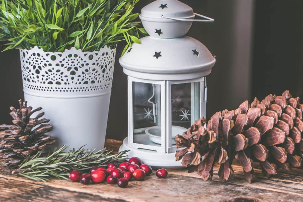 Seasonal outdoor décor